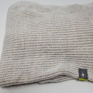 SmartWool light colored knit infinite scarf Great condition